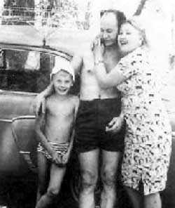Екатерина Савинова с мужем и сыном