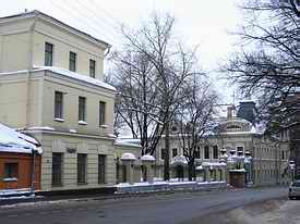 Улица Воронцово Поле. Слева комплекс зданий посольства Индии (д.6-8). Февраль 2005. Фото oltajul.